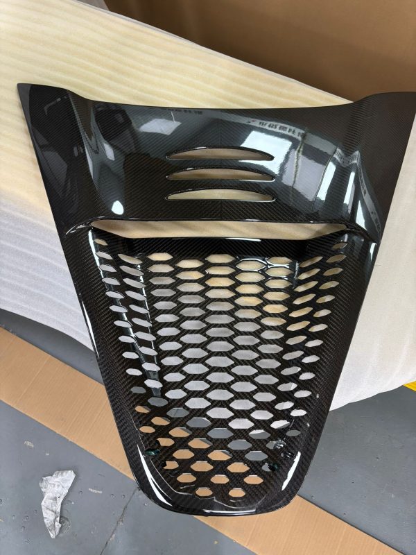 765lt style dry carbon engine cover for Mclaren 720s