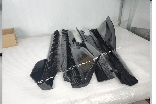 Mclaren 600lt side skirts dry carbon 1:1version