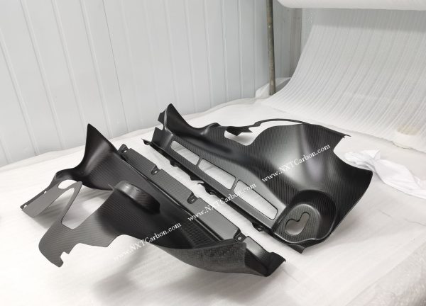 Mclaren MP4-12C 650S OEM  dry carbon engine trim 4pcs  kit supercar