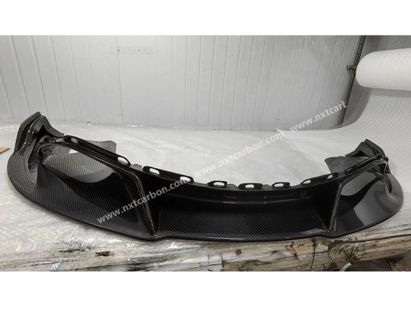 Mclaren 720s vorsteiner  Dry carbon front lip
