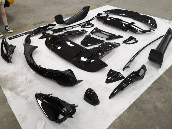 微信图片_20230514174918 Mclaren 720s oem front lip headlight trim cover bumper vent hood vent (Copy)