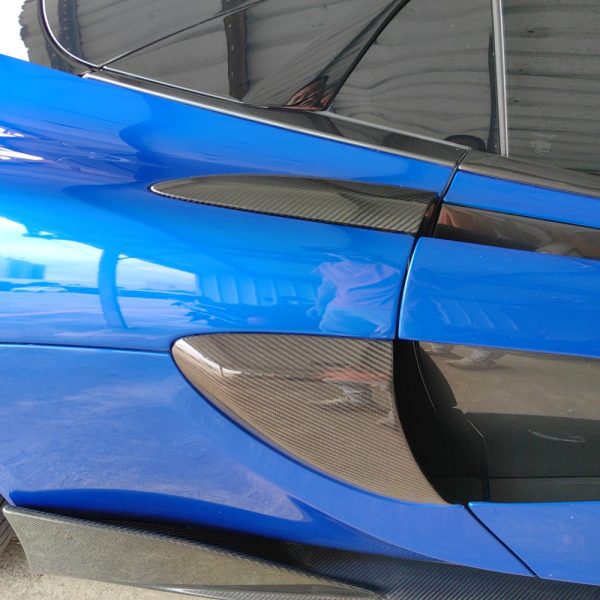 600lt oem side vents