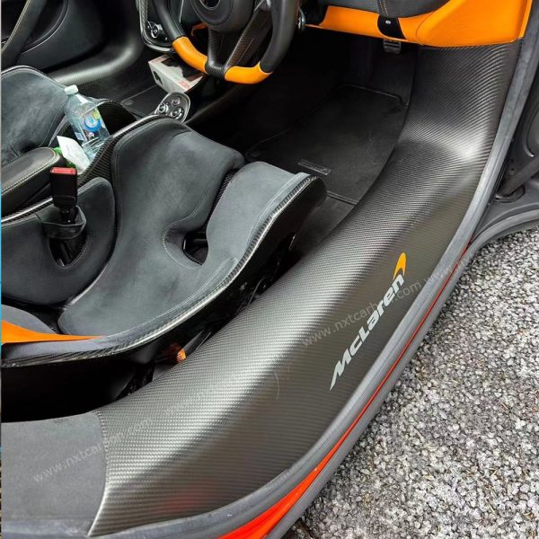 Mclare doorsills570 McLaren 570S, 600LT, 540C OEM Dry Carbon Door Sills - Logo & Custom Color Options for a Personalized Touch