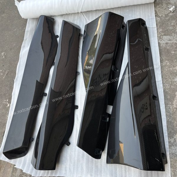 Mclaren GT side skirts