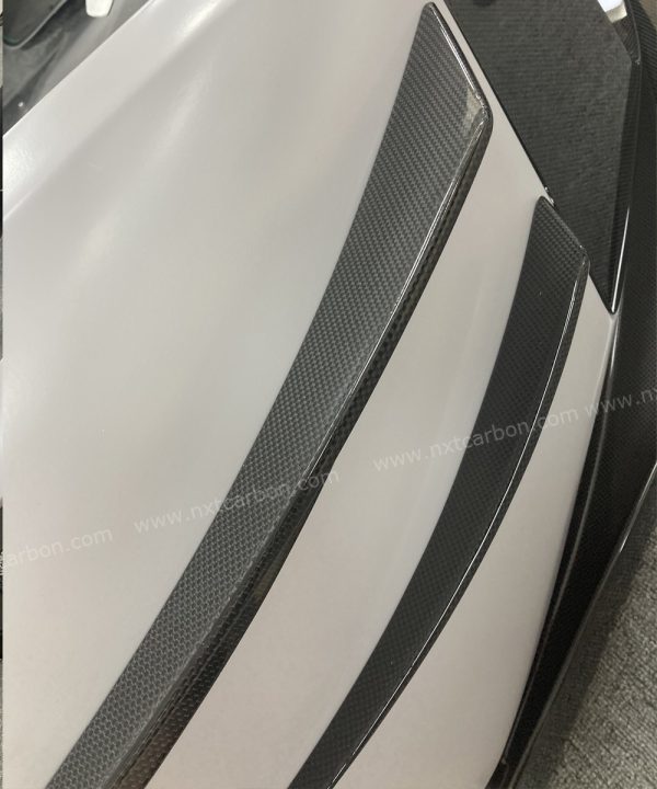 Ferrari 488 EVO Challenge Dry Carbon Fiber Full Body Kit - Aerodynamic Front Bumper/Rear Diffuser/Racing Wing (6-Piece Complete Set)