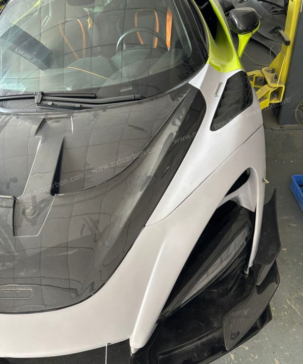 Vorsteiner-Design Dry Carbon Fiber Fenders for McLaren 720S - Precision OEM Fitment Guaranteed, Aerodynamic Wheel Arch Covers