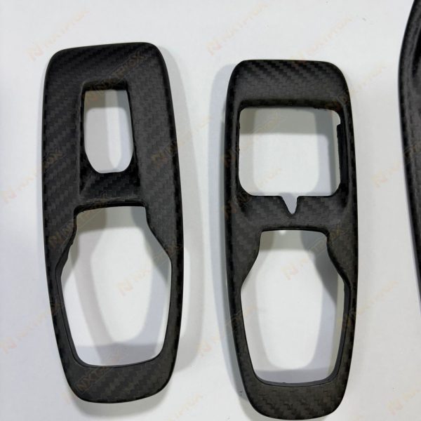 McLaren GT Dry Carbon Fiber Interior Trim Kit - 6-Piece High-Gloss Full Set (Dashboard/Door Panels/Console) OEM-Style