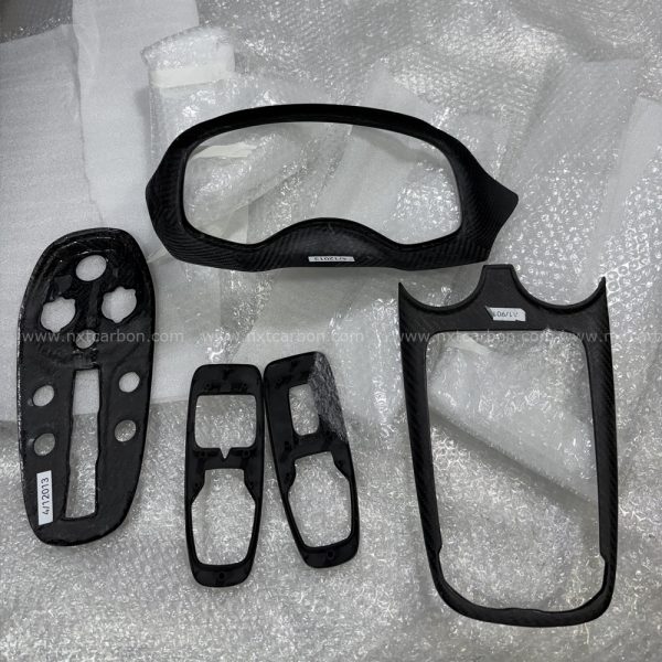 McLaren GT Dry Carbon Fiber Interior Trim Kit - 6-Piece High-Gloss Full Set (Dashboard/Door Panels/Console) OEM-Style