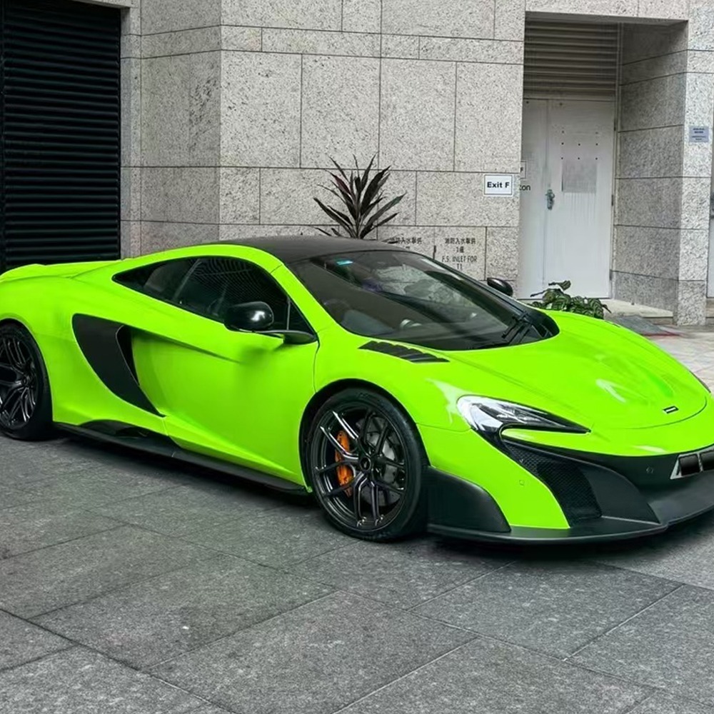 Mclaren 675lt dry carbon kit