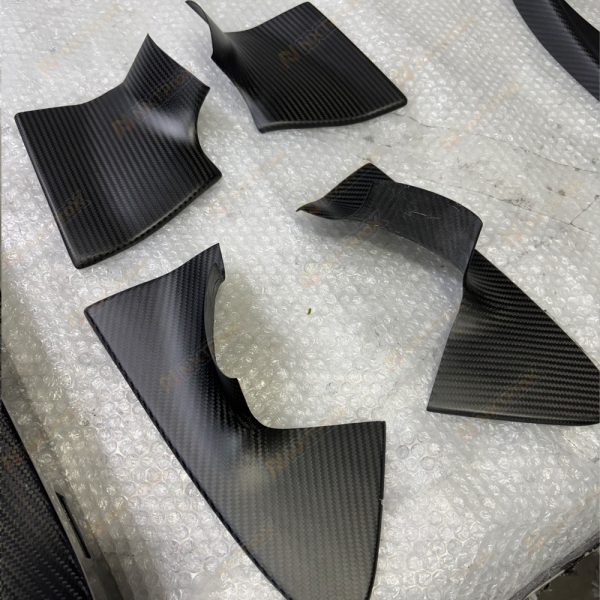 Dry Carbon Fiber Door Handle Covers for McLaren 720S / 765LT – Lightweight & Gloss/Matte Finish