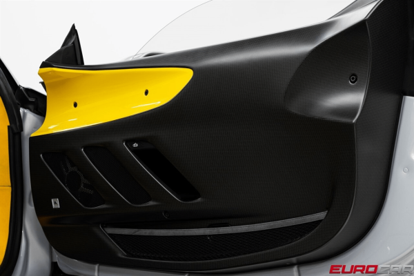 errari SF90 XX Stradale Dry Carbon Door Panels