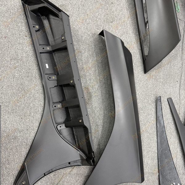McLaren 720S Dry Carbon Exposed Door Outer Panel  trim 2pcs/set replacment