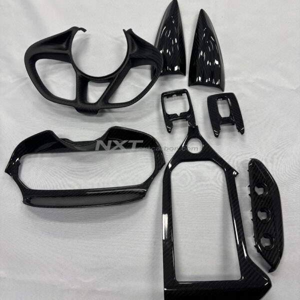 7501 McLaren 750s dry carbon interior trim replacment 8pcs/set Window switch cover Screen bezel Steering wheel trim Dashboard bezel (Copy)