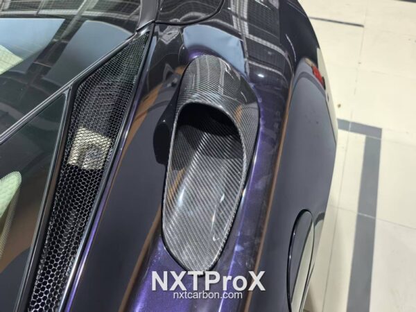 Mclaren GT rear vent