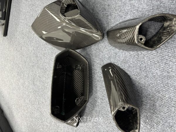Lambo_mirror_caps_set_with_inner_1000x750_watermarked Lamborghini LP700 SVJ mirror cover Dry Carbon replacement